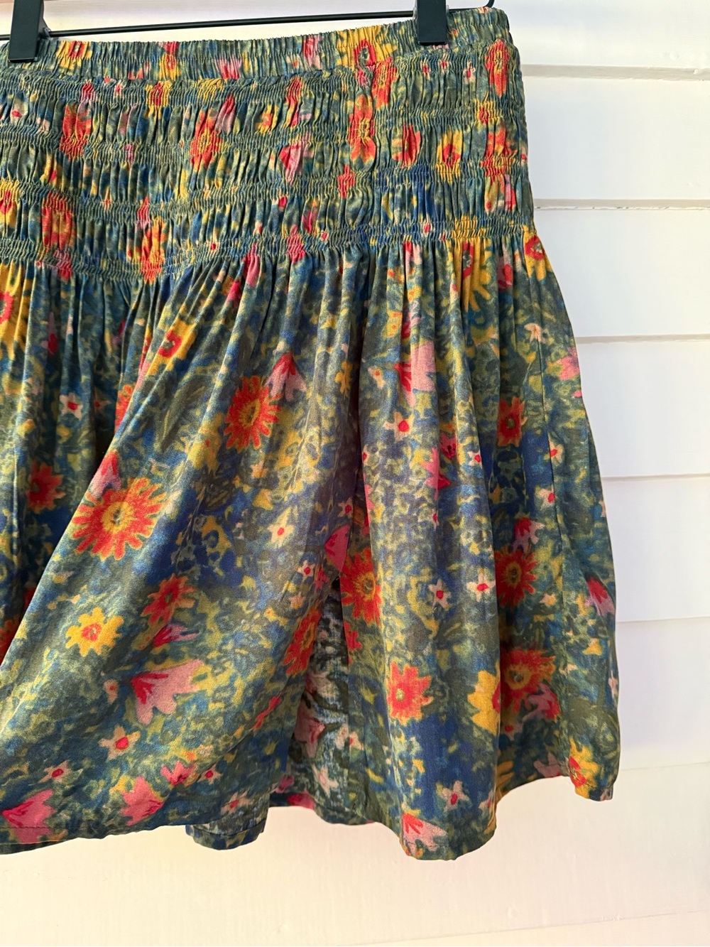 Natural Life | Floral Smocked Mini Skirt Medium Boho Rayon Size Medium - Picture 3 of 7